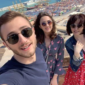 Meet your Posher, Elza